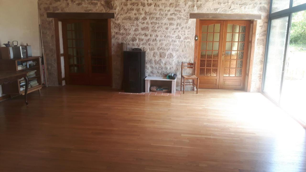Vila Maison En Pierre Dettey Exteriér fotografie