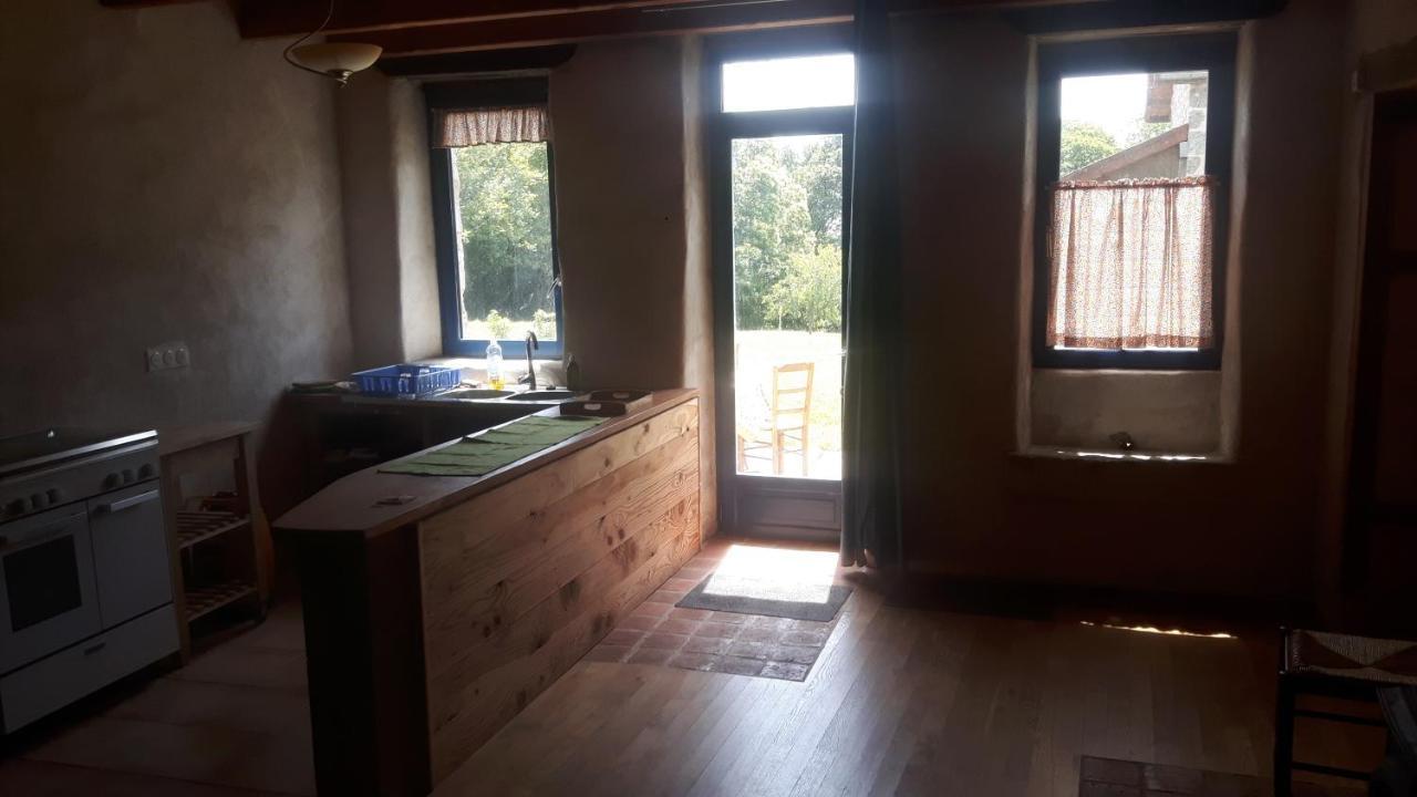 Vila Maison En Pierre Dettey Exteriér fotografie
