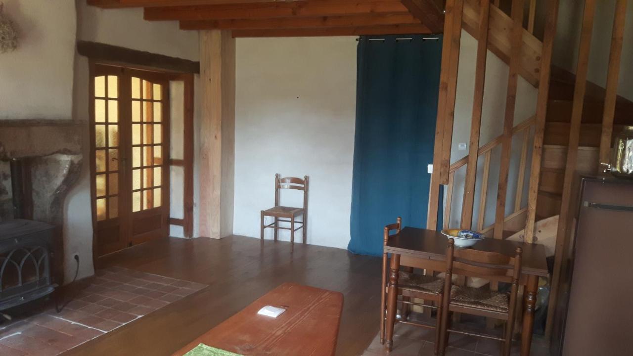 Vila Maison En Pierre Dettey Exteriér fotografie